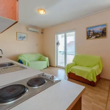 Apt Della With Pool, 50m From Beach Privlaka (Zadar)